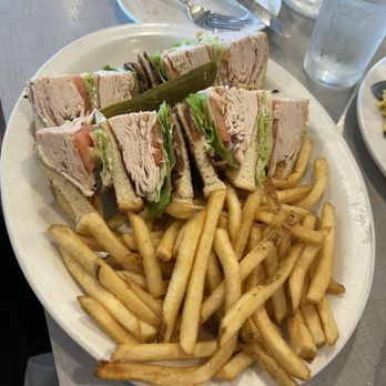 Pickles & Rye Deli - 3. Traditional Club - Delis Near Me - West Bloomfield Township, Michigan