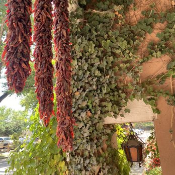 El Pinto - Outside Decor - New Mexican Cuisine Near Me - Albuquerque, New Mexico El Pinto - Outside Decor - New Mexican Cuisine Near Me - Albuquerque, New Mexico