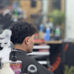 RD Barber Shop