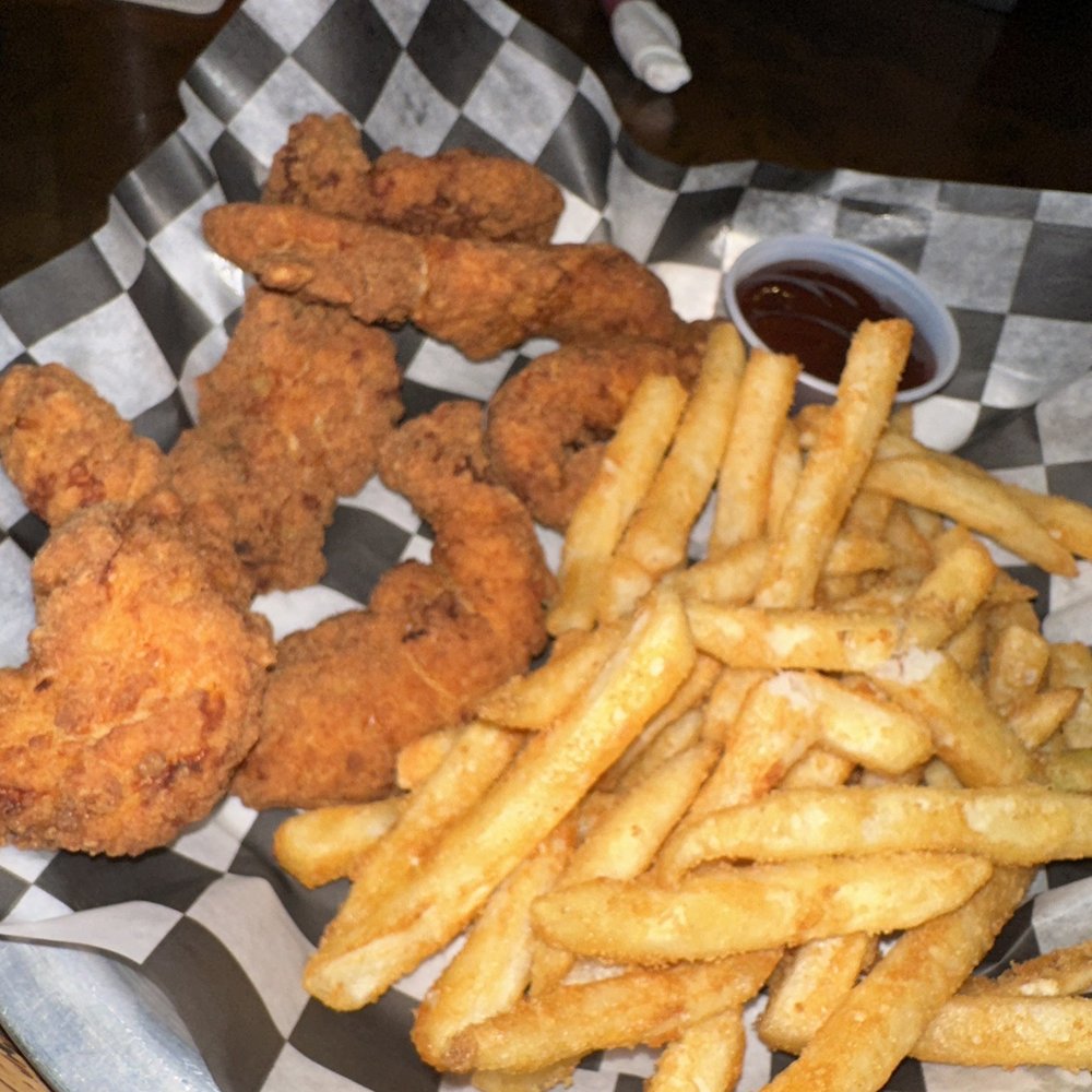 Five Points Cafe - Chicken fingers - Burgers Near Me - Sayville, New York