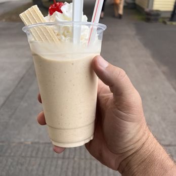 The Portland Malt Shoppe - Butterscotch malt with a wafer cookie - Ice Cream & Frozen Yogurt Near Me - Duluth, Minnesota