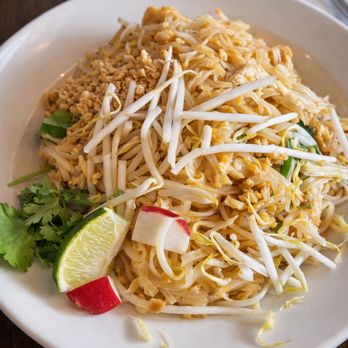 September In Bangkok - Chicken Pad Thai - Thai Near Me - Bridgeport, Connecticut September In Bangkok - Chicken Pad Thai - Thai Near Me - Bridgeport, Connecticut