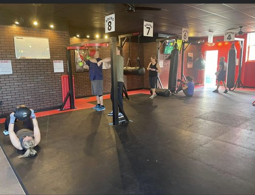 30 minutes full body workout! NO class times! - 30 min full body workout! NO Class times! First workout is free! 30 minutes full body workout! NO class times! - 30 min full body workout! NO Class times! First workout is free!