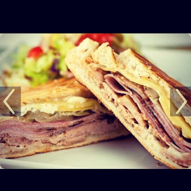 Media Noche Cuban Cuisine