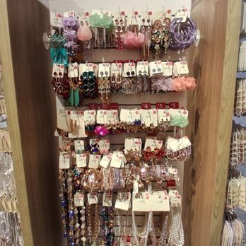 Lovisa - Accessories Near Me - Gurnee, Illinois Lovisa - Accessories Near Me - Gurnee, Illinois