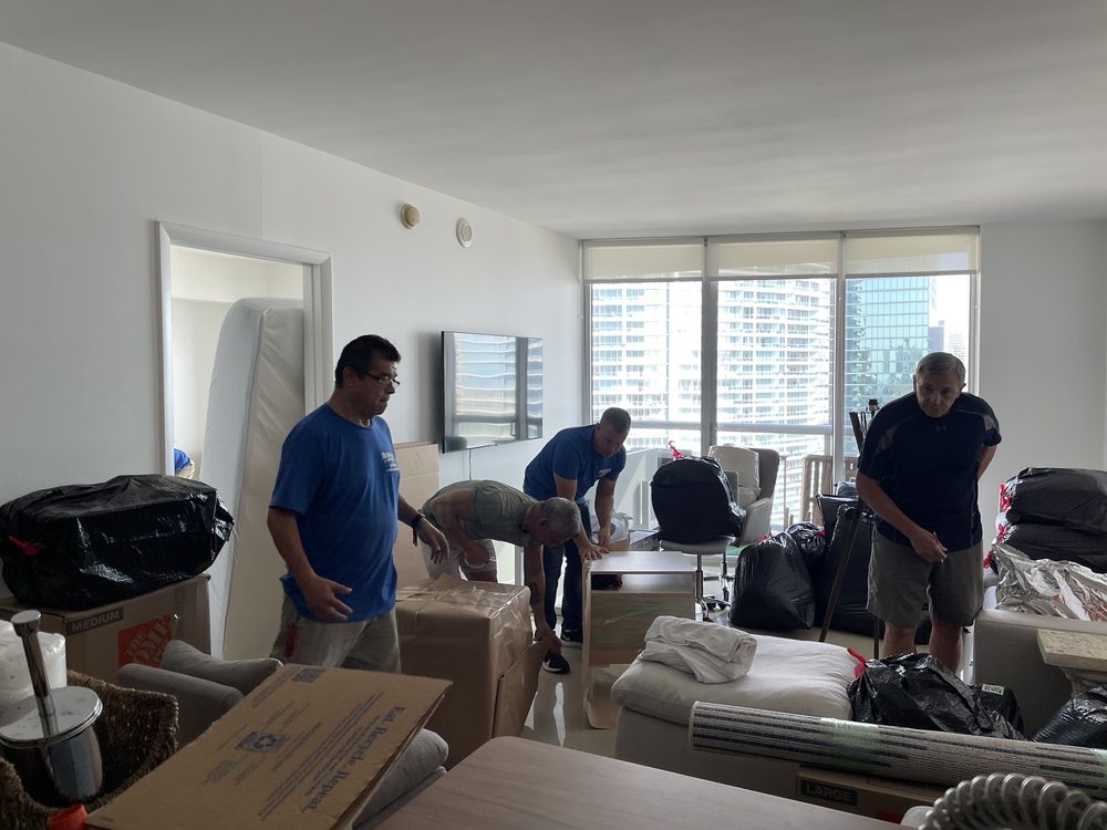 RAUL'S MOVING INC