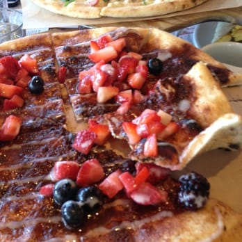 Simmzy's Restaurant Long Beach - Cinnamon and berry pizza - Gastropubs Near Me - Long Beach, California Simmzy's Restaurant Long Beach - Cinnamon and berry pizza - Gastropubs Near Me - Long Beach, California