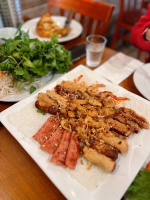 Binh Minh Quan by null