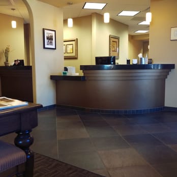 Pinnacle Peak Endodontics - the office entry and waiting room - Endodontists Near Me - Scottsdale, Arizona Pinnacle Peak Endodontics - the office entry and waiting room - Endodontists Near Me - Scottsdale, Arizona