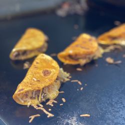 El Pastor Tacos Y Burritos - Quesabirrias