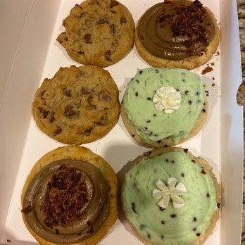 Crumbl - New Braunfels - Chocolate chip, maple bacon, and mint chocolate chip!!! - Bakeries Near Me - New Braunfels, Texas Crumbl - New Braunfels - Chocolate chip, maple bacon, and mint chocolate chip!!! - Bakeries Near Me - New Braunfels, Texas