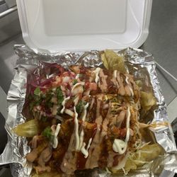 Sabor Catracho - Pollo con tajadas