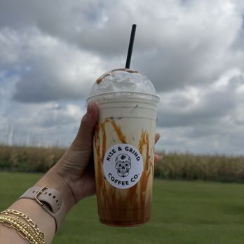 Rise & Grind Coffee - Cajeta Macchiato w/ half&half - Coffee & Tea Near Me - Mathis, Texas