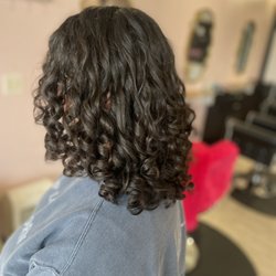 Adorned Beauty Parlor - Natural curls!