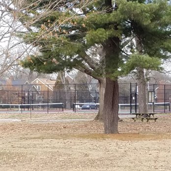 Donner Center and Park - tennis courts - Parks Near Me - Columbus, Indiana Donner Center and Park - tennis courts - Parks Near Me - Columbus, Indiana