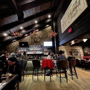 Park Distillery - Inside - Canadian (New) Near Me - Banff, Alberta Park Distillery - Inside - Canadian (New) Near Me - Banff, Alberta