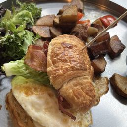 bacon egg lettuce sandwich bacon egg lettuce sandwich