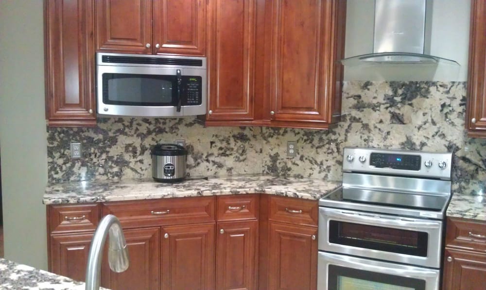 KITCHEN Updated March 2024 3102 Loring Rd