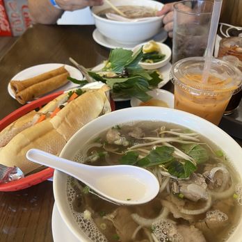 Yum Yum Pho - Vietnamese Near Me - Aiea, Hawaii