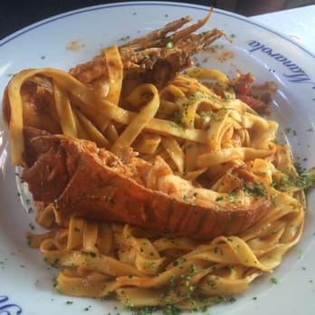 Il Porticciolo - Lobster with the softest pasta you've ever tasted. - Italian Near Me - Manarola, SP