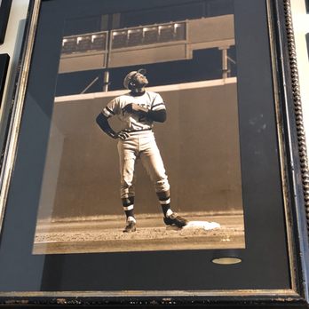 Clemente Museum - This photo is Clemente last hit - Museums Near Me - Pittsburgh, Pennsylvania Clemente Museum - This photo is Clemente last hit - Museums Near Me - Pittsburgh, Pennsylvania