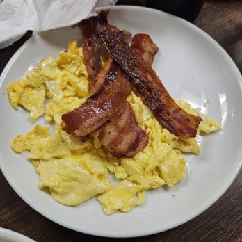 Flo's Airport Cafe - Eggs and bacon - Breakfast & Brunch Near Me - Chino, California Flo's Airport Cafe - Eggs and bacon - Breakfast & Brunch Near Me - Chino, California