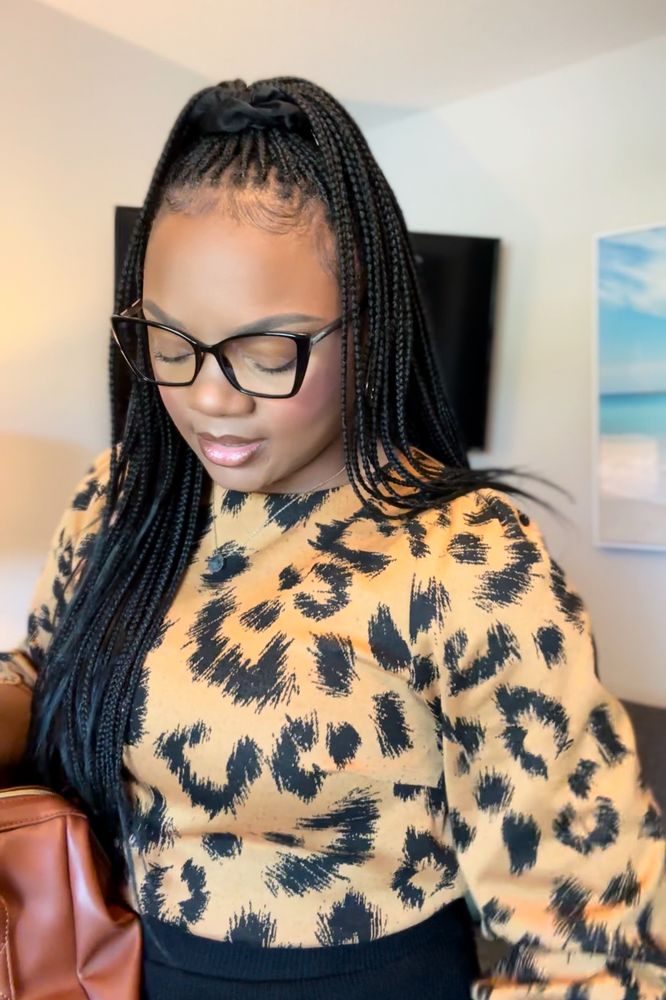 Yamis Hair Braiding Image