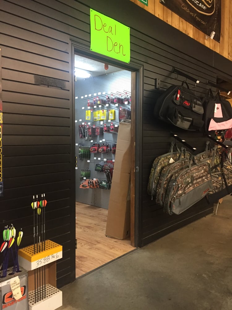 BOWHUNTERS SUPPLY STORE Updated September 2024 1385 E Hwy 166