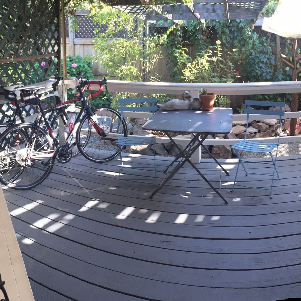 An Inn 2 Remember - Patio off Mimosa room! So cute! - Bed & Breakfast Near Me - Sonoma, California An Inn 2 Remember - Patio off Mimosa room! So cute! - Bed & Breakfast Near Me - Sonoma, California