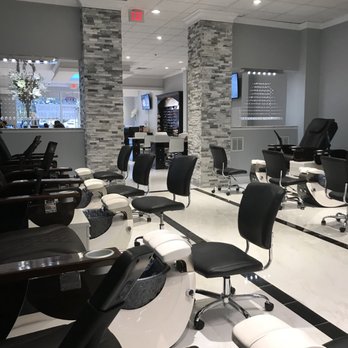 Aria Nail Bar - Nail Salons Near Me - Brandon, Florida