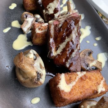 Le Bistrot de Capeyron - Duck breast with polenta and mushrooms - Brasseries Near Me - Mérignac, 33