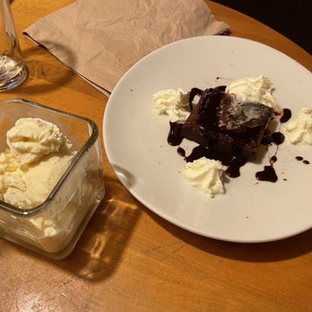 California Pizza Kitchen - Pizza Near Me - Natick, Massachusetts