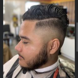 Clean Lines - Roddy The Barber is is a megastar, YEAH!