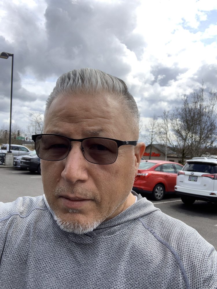 SPORTS CAVE BARBERS 14 Photos & 27 Reviews 14671 SE Sunnyside Rd