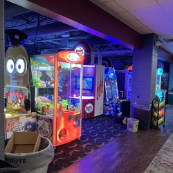 Joliet Town And Country Bowl - Arcade Area