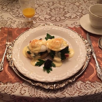 Antebellum Guest House - Eggs florentine was one of our favorites. - Guest Houses Near Me - New Orleans, Louisiana Antebellum Guest House - Eggs florentine was one of our favorites. - Guest Houses Near Me - New Orleans, Louisiana