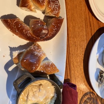 Glacier BrewHouse - Ale Fondue with Pretzels - American Near Me - Anchorage, Alaska