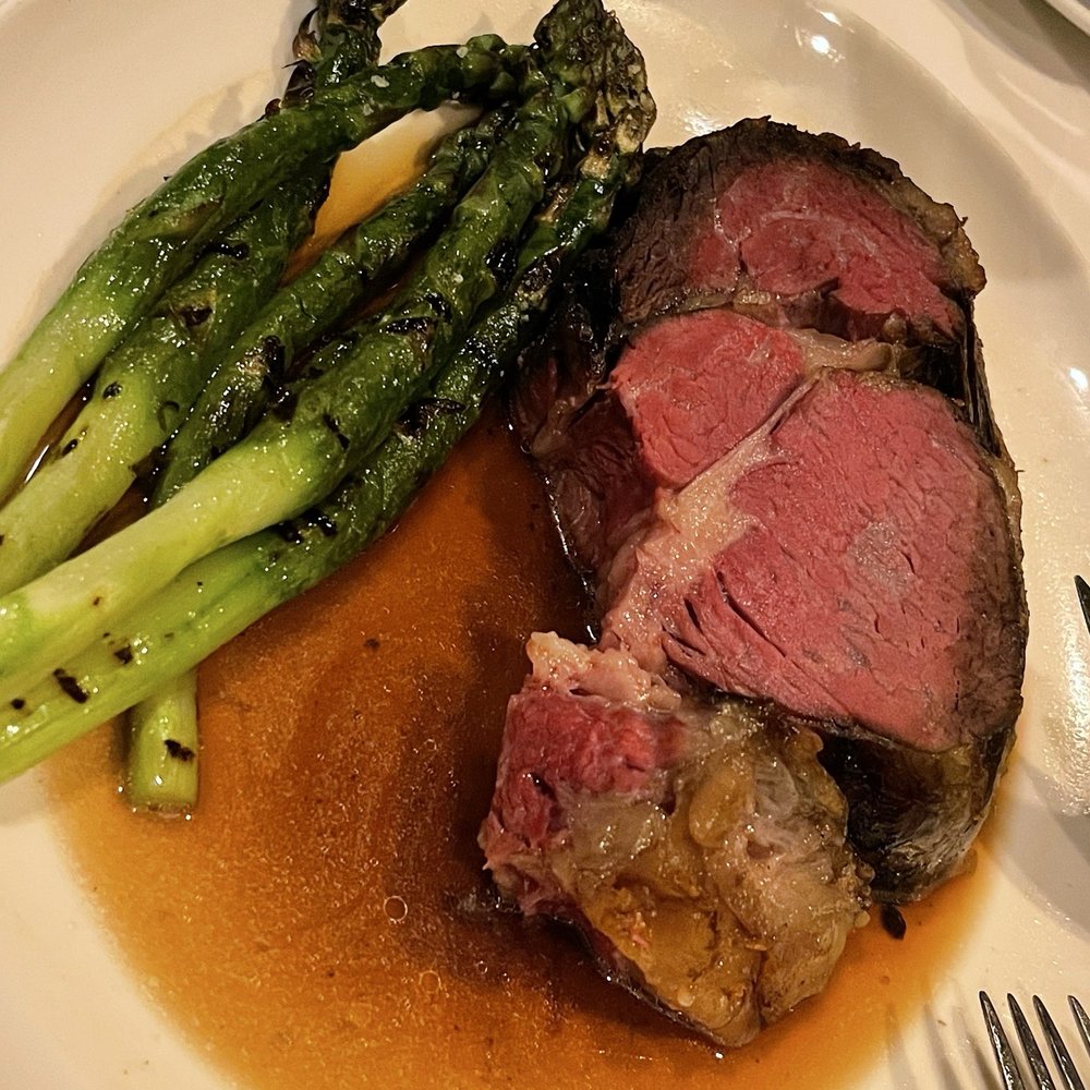Prime rib w/grilled asparagus. Prime rib w/grilled asparagus.