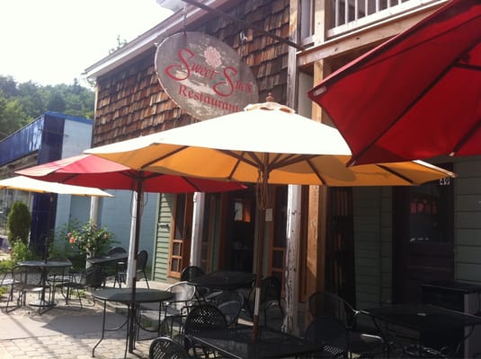 Sweet Sue's Phoenicia by null