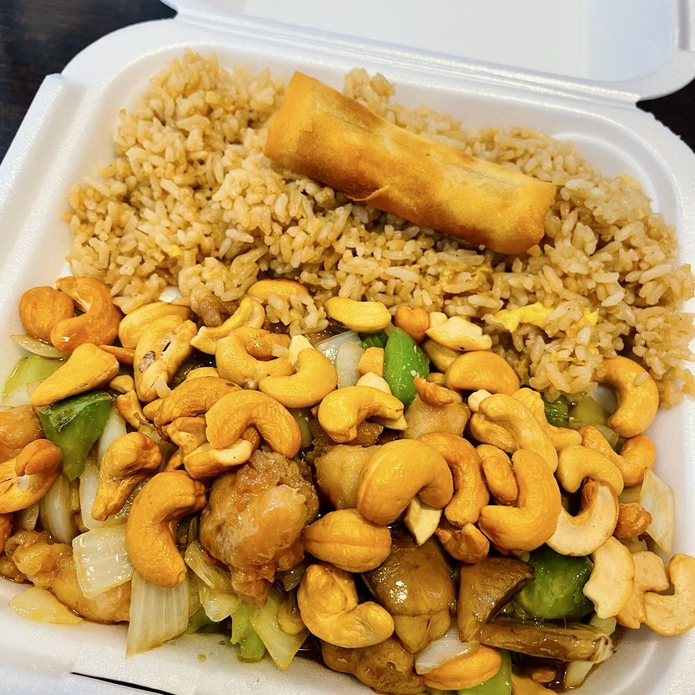New Peking Bistro - Chicken cashew - Chinese Near Me - Lexington, Kentucky New Peking Bistro - Chicken cashew - Chinese Near Me - Lexington, Kentucky