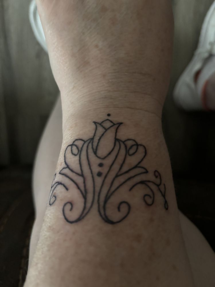 Sacred Skin Studios Logo
