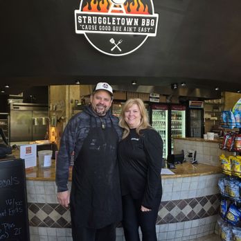 Struggletown BBQ - Food Trucks Near Me - Mount Sinai, New York