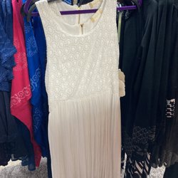 Ella's Boutique - White dress