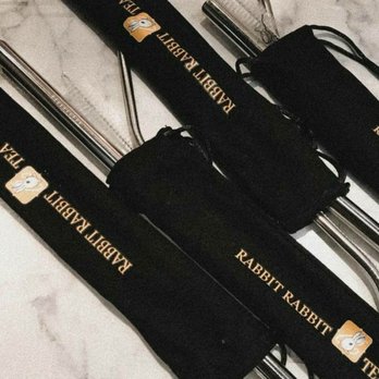 Rabbit Rabbit Tea Hawaii - Free reusable straw set when you post a photo on Instagram - Coffee & Tea Near Me - Honolulu, Hawaii Rabbit Rabbit Tea Hawaii - Free reusable straw set when you post a photo on Instagram - Coffee & Tea Near Me - Honolulu, Hawaii