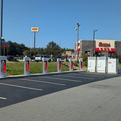 Tesla Supercharger - Tesla Supercharger, Lexington Parkway Plaza