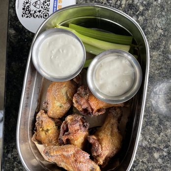 Topgolf - Lemon Pepper Wings - New American Near Me - Miami Gardens, Florida Topgolf - Lemon Pepper Wings - New American Near Me - Miami Gardens, Florida