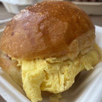 Zak The Baker - Breakfast Sandwich - Kosher Near Me - Miami, Florida Zak The Baker - Breakfast Sandwich - Kosher Near Me - Miami, Florida