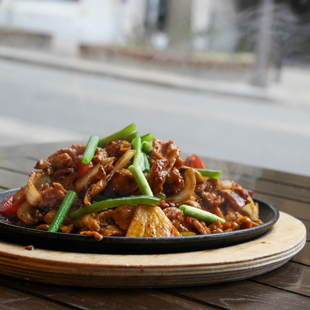 Big Bamboo Asian Kitchen & Teq Bar