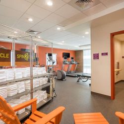 Home2 Suites by Hilton Bowling Green - Health club  fitness center  gym