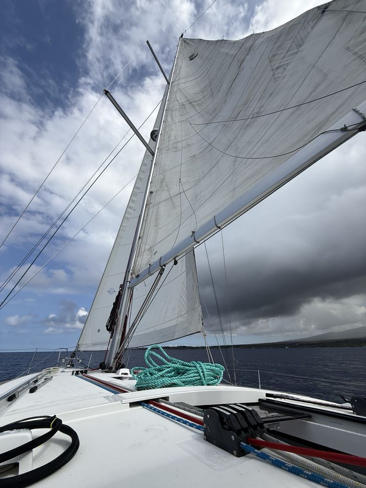 Paradise Sailing Hawaii Logo